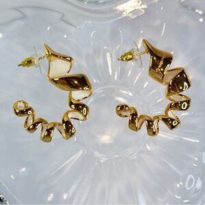 🆕 Golden Spiral Wave Hoop Earrings | Sculptural Luxe Statement Hoops